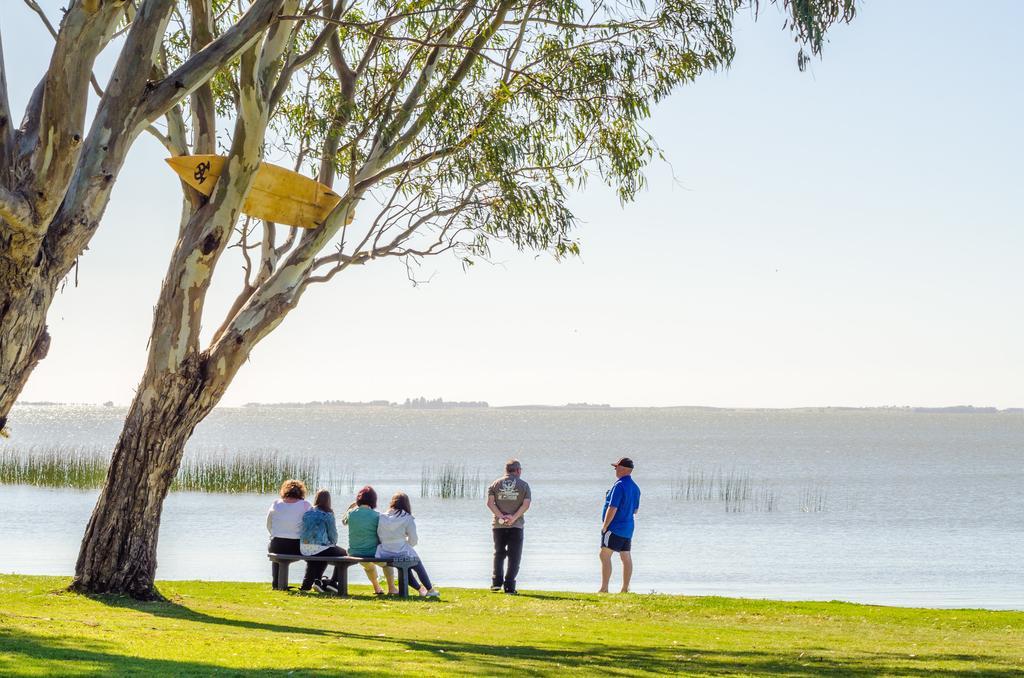 ホテル Lake Albert Caravan Park Meningie エクステリア 写真