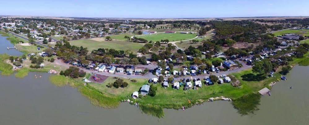 ホテル Lake Albert Caravan Park Meningie エクステリア 写真