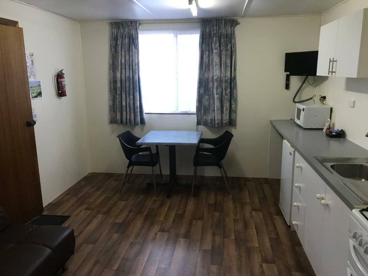 ホテル Lake Albert Caravan Park Meningie エクステリア 写真